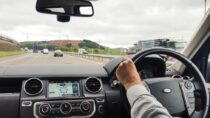 В этом году на дорогах Великобритании разрешат беспилотные автомобили