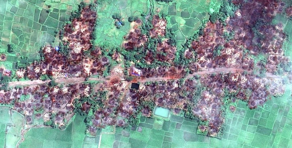 Израиль-Газа: Почему регион на Google Maps нечеткий? 4 Satellite imagery from Myanmar revealed the destruction of Rohingya villages