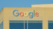 Главу Google убрали из-за антисемитского поста в блоге
