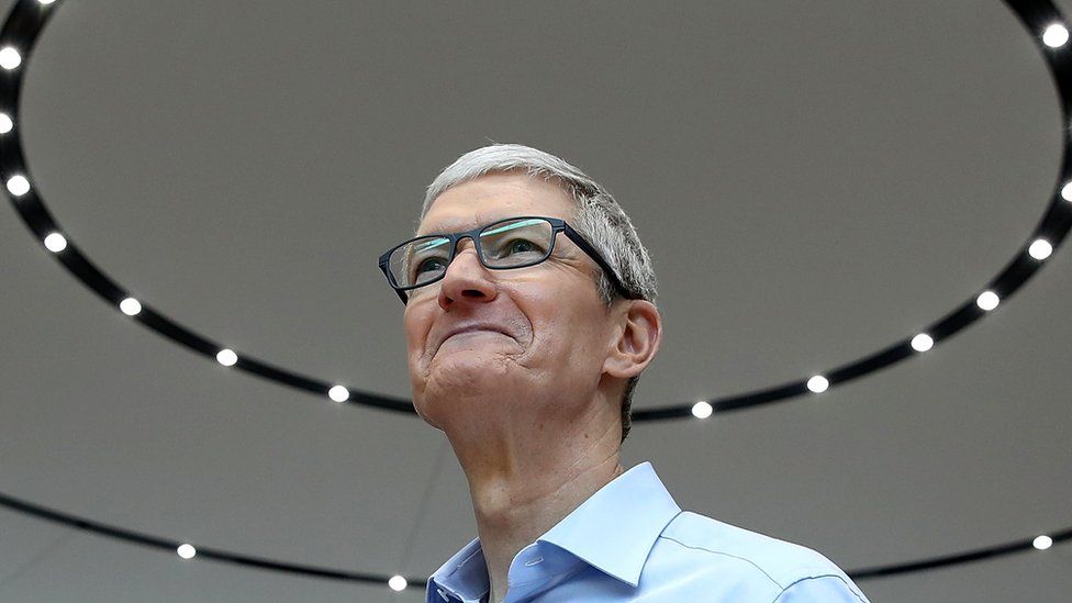 Сотрудники Apple митингуют против плана работы офиса 1 Босс Apple Тим Кук