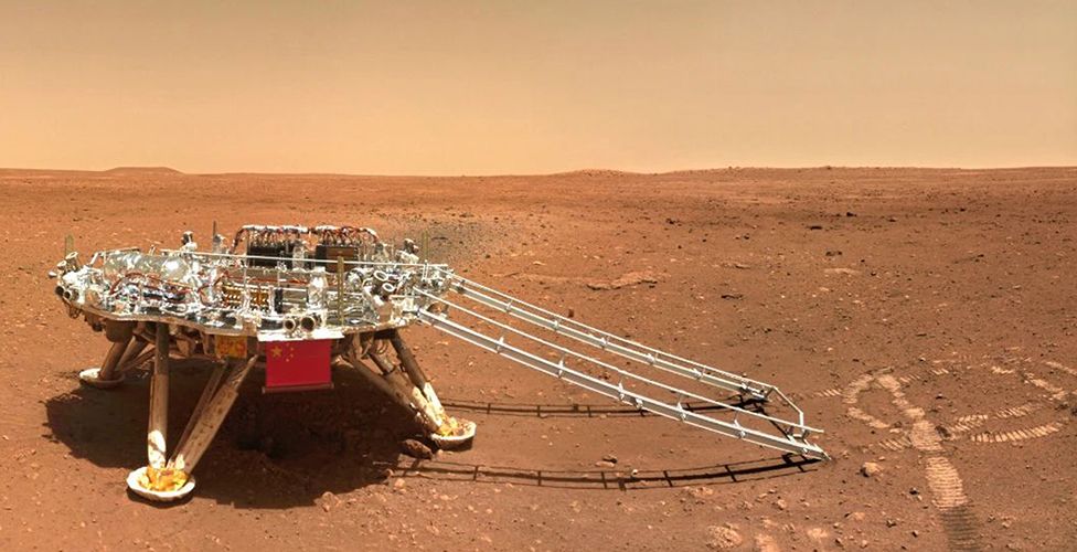 Китайский марсоход Zhurong Mars сделал селфи 2 Посадочная платформа использовала ракеты, чтобы замедлить спуск. Mars
