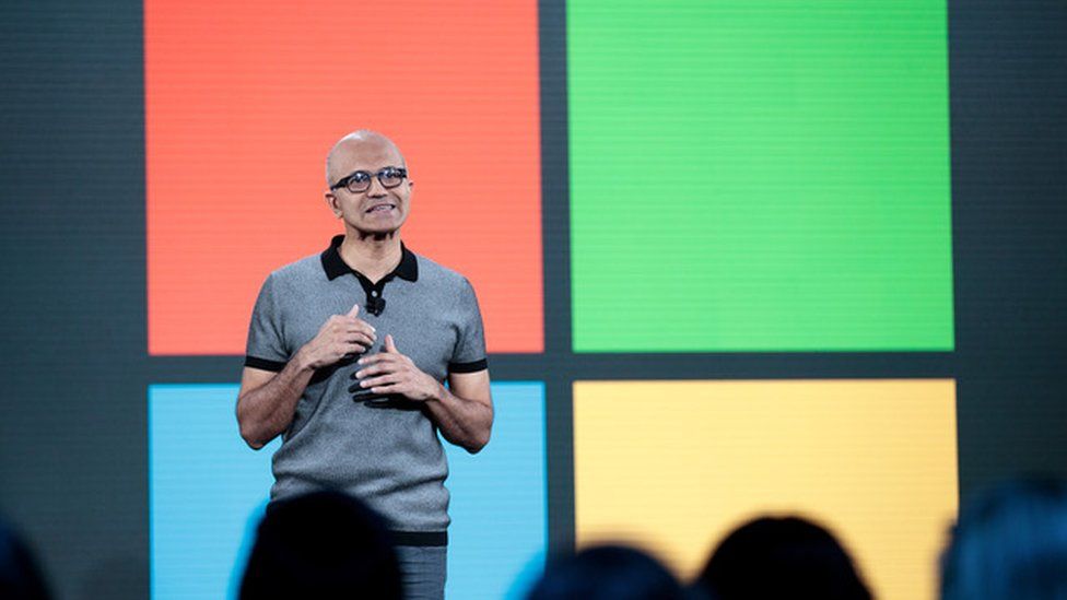 Windows 10 будет выведена из эксплуатации в 2025 году по мере появления новой ОС 2 At the time, Satya Nadella said Windows 10 would hail a new era in personal computing