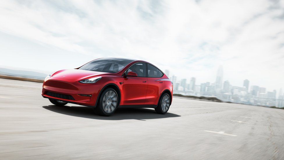 Рост прибыли Tesla благодаря рекордным поставкам автомобилей 1 118164215 0x0 model y 02