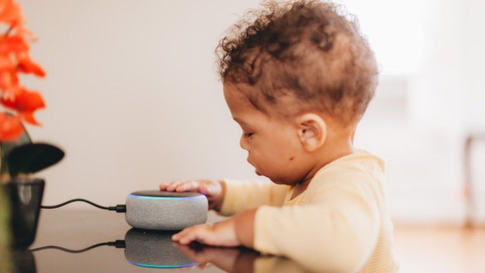 Родители детей по имени Alexa бросают вызов Amazon 3 Многие знакомятся с Alexa с юных лет
