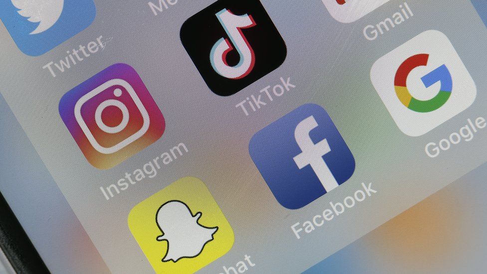 TikTok увеличивает продолжительность видео с одной до трех минут 3 По данным регулятора Ofcom, у TikTok около 14 миллионов пользователей в Великобритании