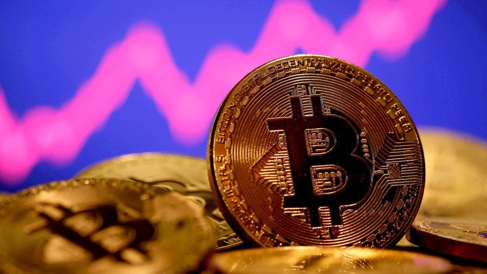 Объявление о работе в Amazon Bitcoin способствует росту криптовалюты 1 119574663 hi068720991