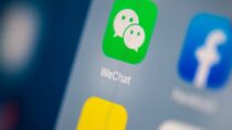 Китай подал в суд на Tencent из-за молодежного режима WeChat