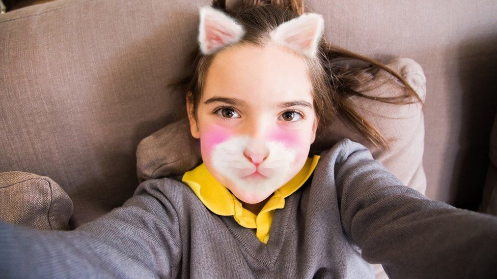 Facebook подвергается критике из-за секретного исследования подростков 3 Instagram is popular with young children, despite a joining age of 13