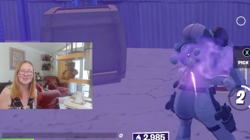 Мама игрока Fortnite стала профессионалом 3 Анна начала играть, чтобы узнать, что такое Fortnite, но быстро набрала поклонников.