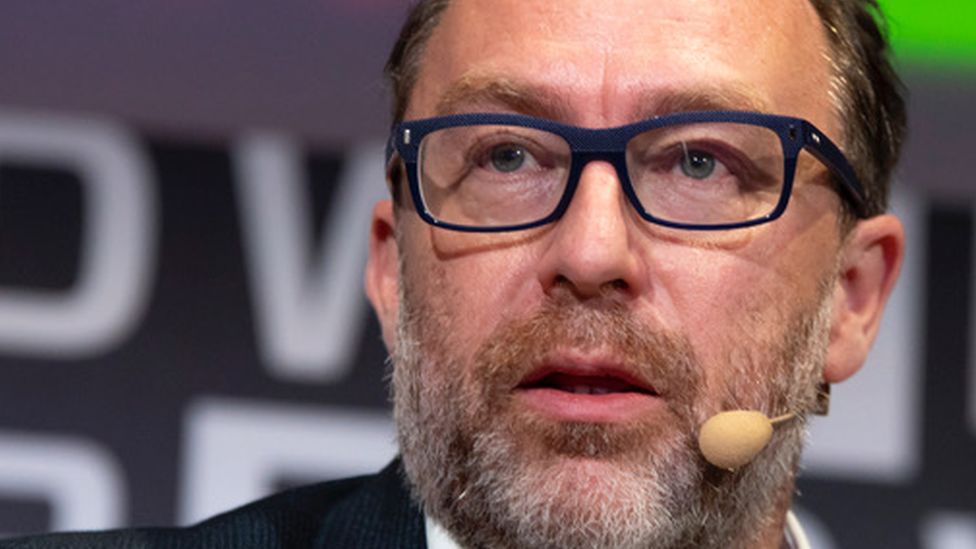 Image caption, Wikipedia founder Jimmy Wales said the biggest barrier for mainland Chinese editors was the Chinese government itself