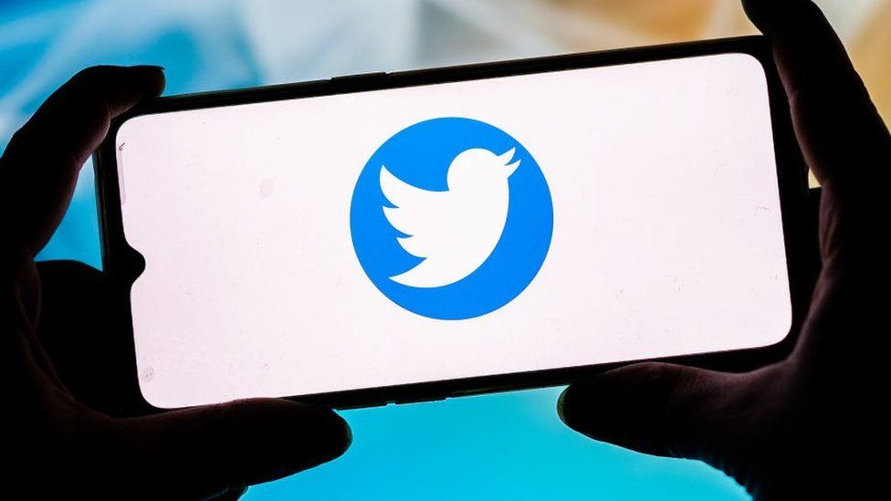 Превью постов в Instagram, чтобы вернуться в Twitter 1 Image caption, Instagram previews have made a return to Twitter after a nine-year absence