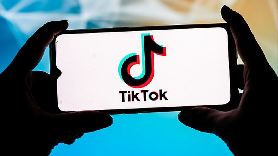 TikTok: Пропавшая девушка была найдена после вирусного звонка о помощи 1 TikTok