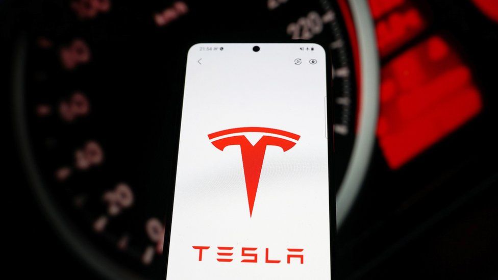 Image caption, The Tesla app is used as a key by drivers to unlock their cars