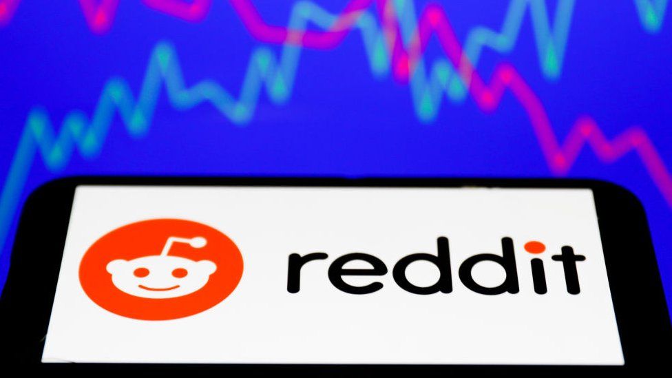 Reddit: Социальная медиаплатформа подает документы для выхода на биржу 1 Платформа социальных сетей Reddit объявила о начале процесса продажи своих акций на фондовом рынке.