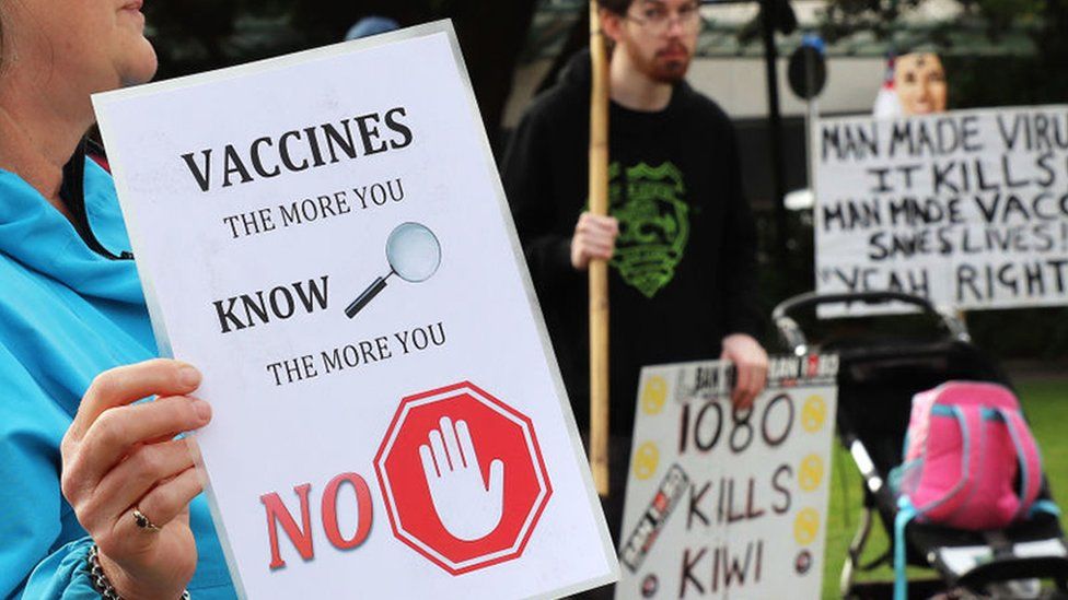 Протестующий против вакцинации в Новой Зеландии