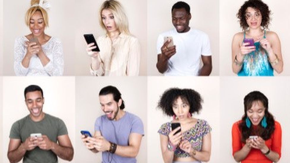 Люди проводят треть своего бодрствования в мобильных приложениях, свидетельствует исследование