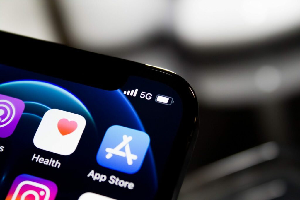 Компания Apple изменяет расценки App Store в девяти регионах
