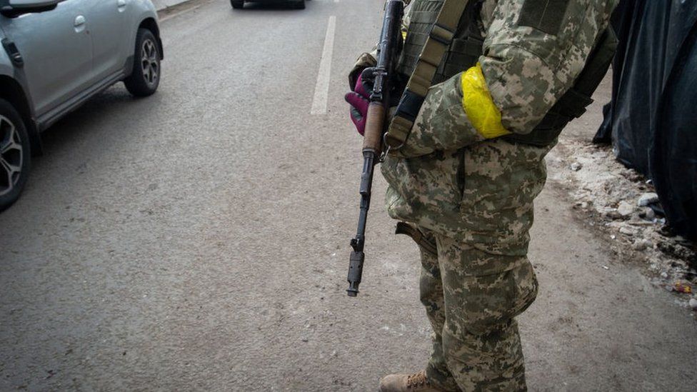 Clearview AI, A Ukrainian soldier at a checkpoint