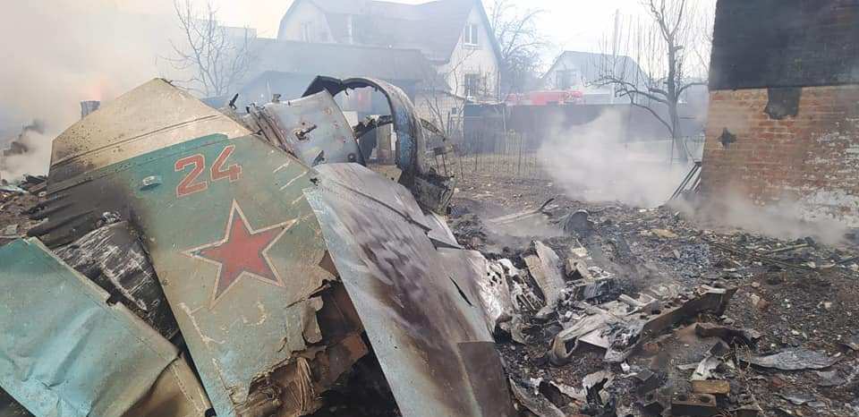 Российский Су-34 с бортовым номером 24 был сбит над Черниговом. 03 марта 2022 года.