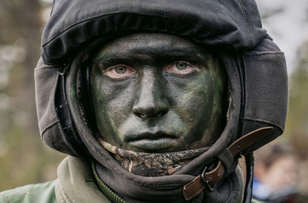 Финляндия проводит военные учения вместе с американскими солдатами в преддверии подачи заявки в НАТО 1 военные учения вместе с американскими солдатами в преддверии подачи заявки в НАТО