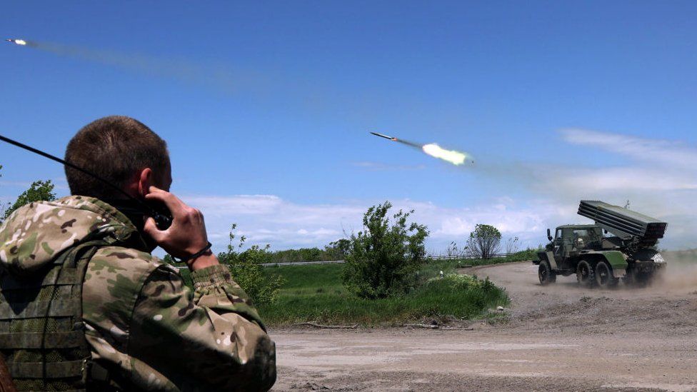 Пророссийские силы "ДНР" выпустили ракету по украинским позициям в Ясиноватой, Донецк