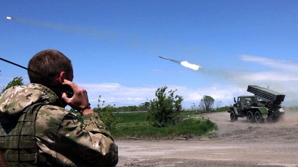 , Pro-Russian forces fire a rocket targeting Ukrainian positions in Yasynuvata, Donetsk