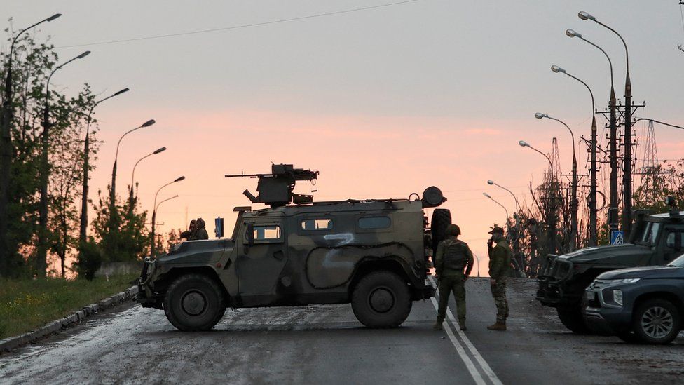 город, A Russian roadblock in Mariupol
