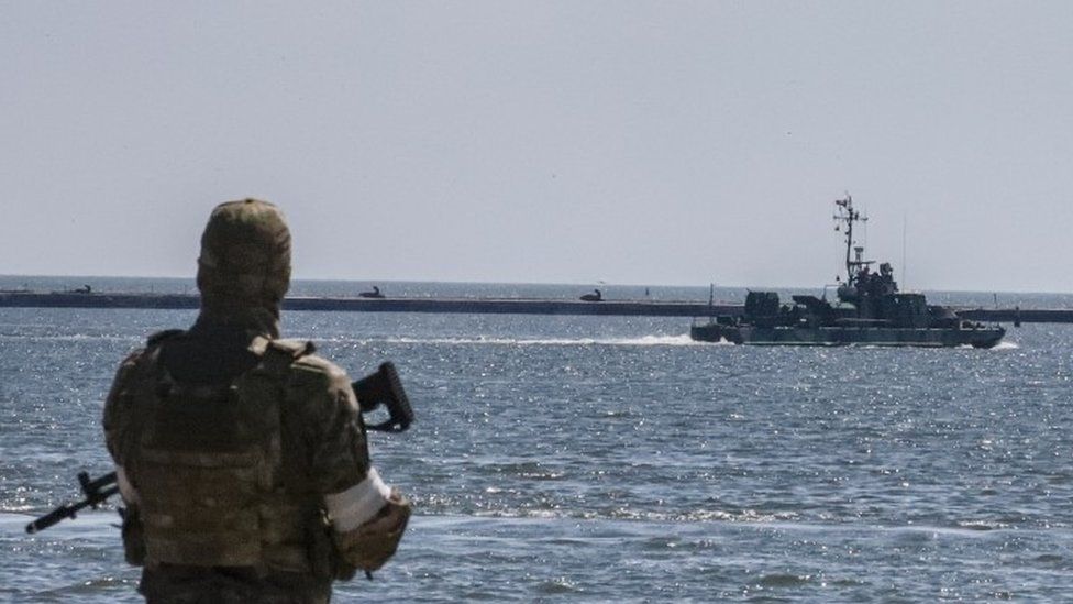 Боррель, Россия не дает украинским судам покинуть свои порты