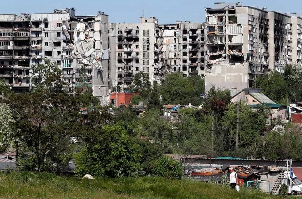 , In Mariupol, residential buildings have been heavily damaged by Russian shelling