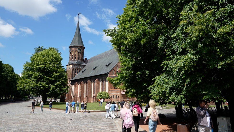 Многие жители Калининграда чувствуют связь с соседними Литвой и Польшей