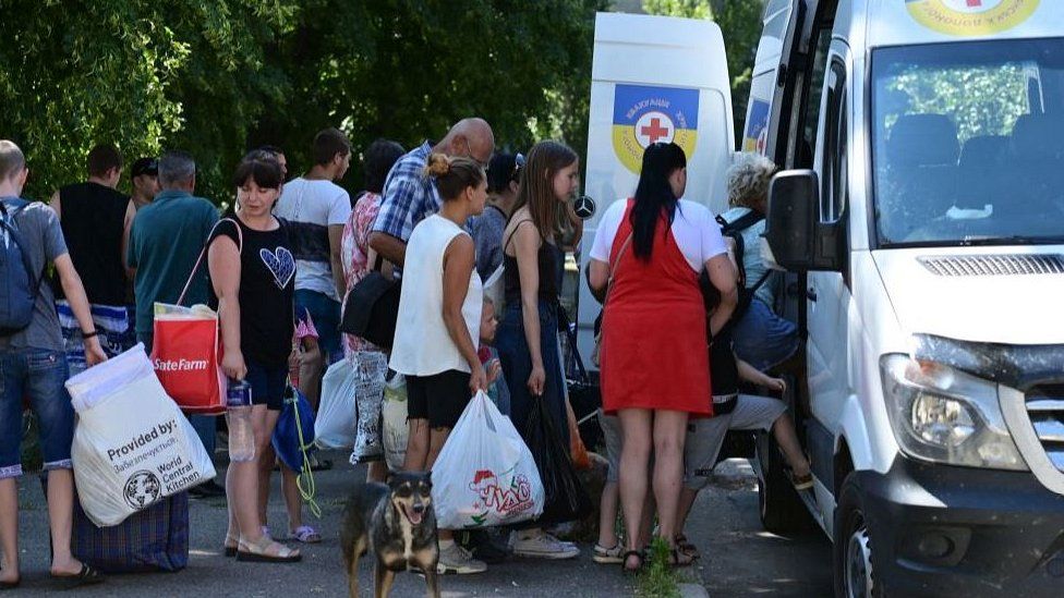 эвакуация, Жители Славянска уезжают в среду