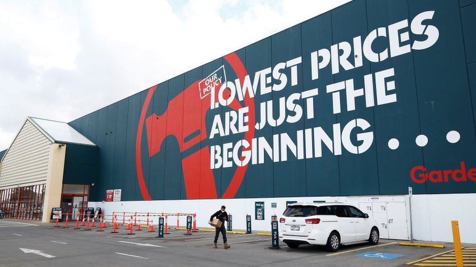 Австралия проверяет розничные гиганты Bunnings и Kmart за "отпечатки лиц" покупателей 1 Австралия. Гигант по производству оборудования Bunnings защитил использование технологии в качестве меры безопасности