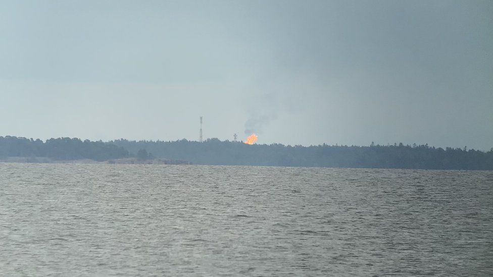 Эта фотография была сделана гражданином Финляндии Ари Лайне 24 июля на расстоянии около 38 км от объекта "Портовая".