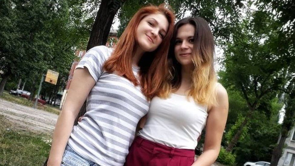Mariana (L) with her friend, Ksenia Faryna (R)