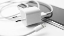 Бразилия запрещает продажу iPhone без USB-адаптеров питания