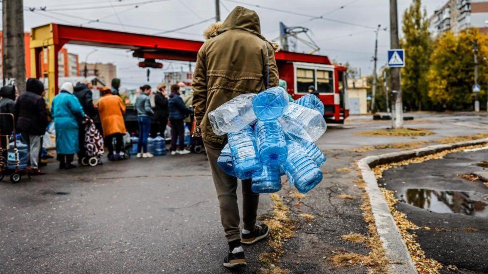 Residents in Mykolaiv say they have to queue for more than three hours for clean water