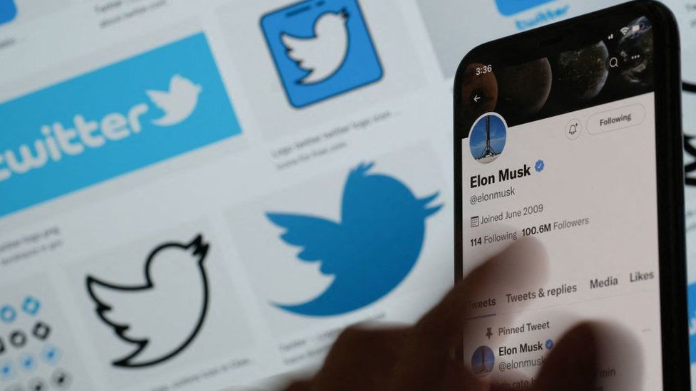 An illustration of Elon Musk and twitter
