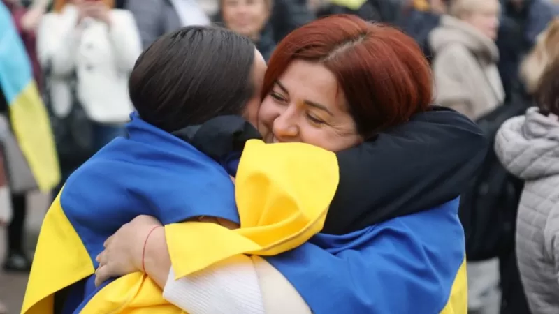 Война на Украине: Празднование в Херсоне - но война ещё далека от завершения 1 Празднование в Херсон