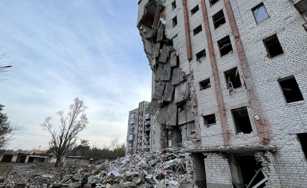 An apartment block in Lyman, which has been part-destroyed by Russian missile strikes