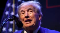 YouTube восстанавливает канал Дональда Трампа