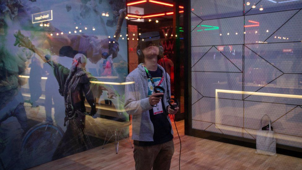 A gamer plays in the Oculus exhibit at E3 2019