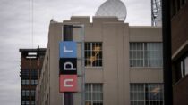 NPR покидает Twitter из-за ярлыка «финансируется государством»