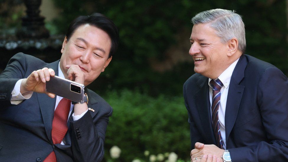 South Korean President Yoon Suk-yeol meets Netflix co-CEO Ted Sarandos in Washington