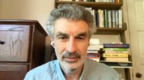 «Крестный отец» ИИ Йошуа Бенжио чувствует себя «потерянным» из-за работы всей своей жизни