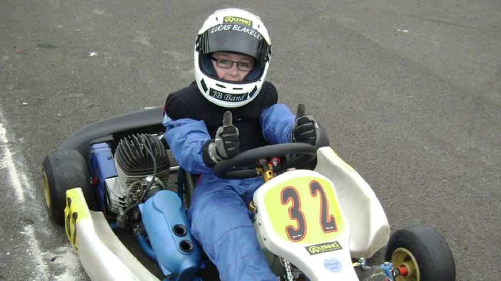 Лукас с юных лет был без ума от гонок.