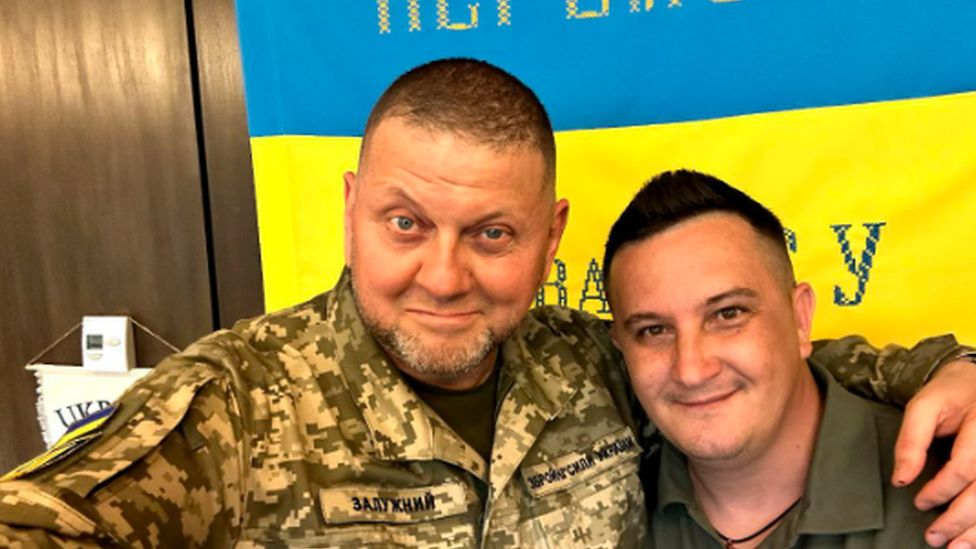 Полковник Анатолий Штефан опубликовал фотографию с Валерием Залужным, чтобы опровергнуть слухи