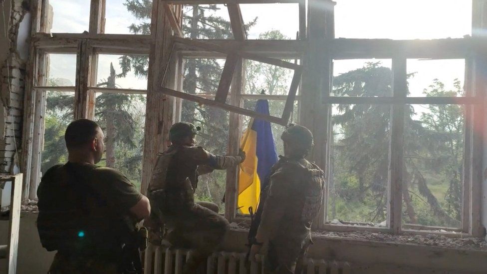 Ukraininan troops have recaptured several settlements in the east of the country
