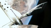 Virgin Galactic: ракетоплан Брэнсона выходит в коммерческую эксплуатацию
