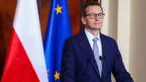 Польша больше не поставляет оружие Украине из-за зернового спора