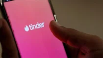 Tinder: друзья и родственники теперь могут рекомендовать партнеров